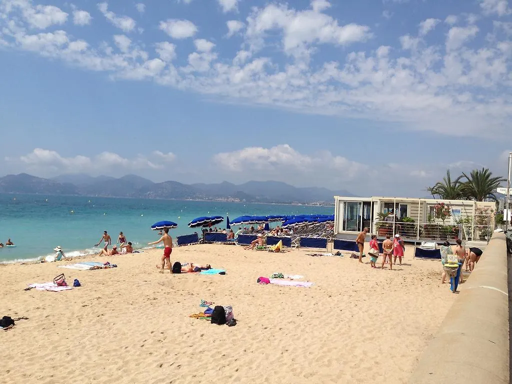 Bed & Breakfast Villa Tricia Cannes