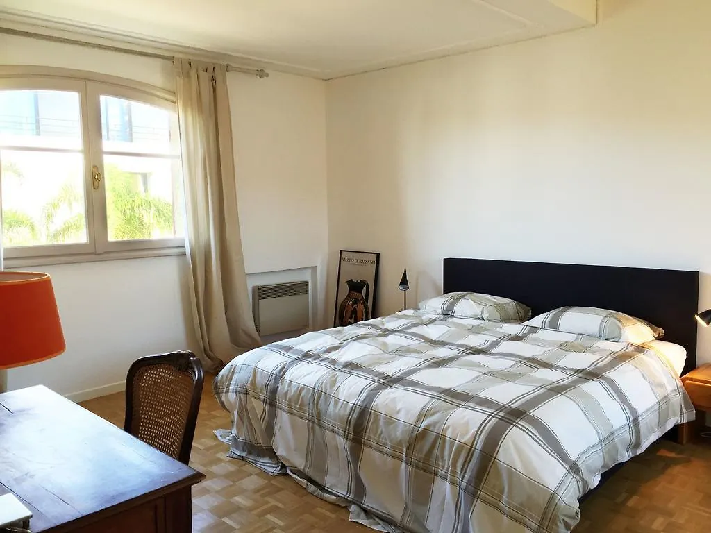 Villa Tricia Cannes Bed & Breakfast