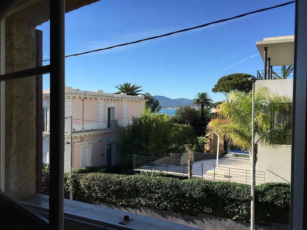 Bed & Breakfast Villa Tricia Cannes