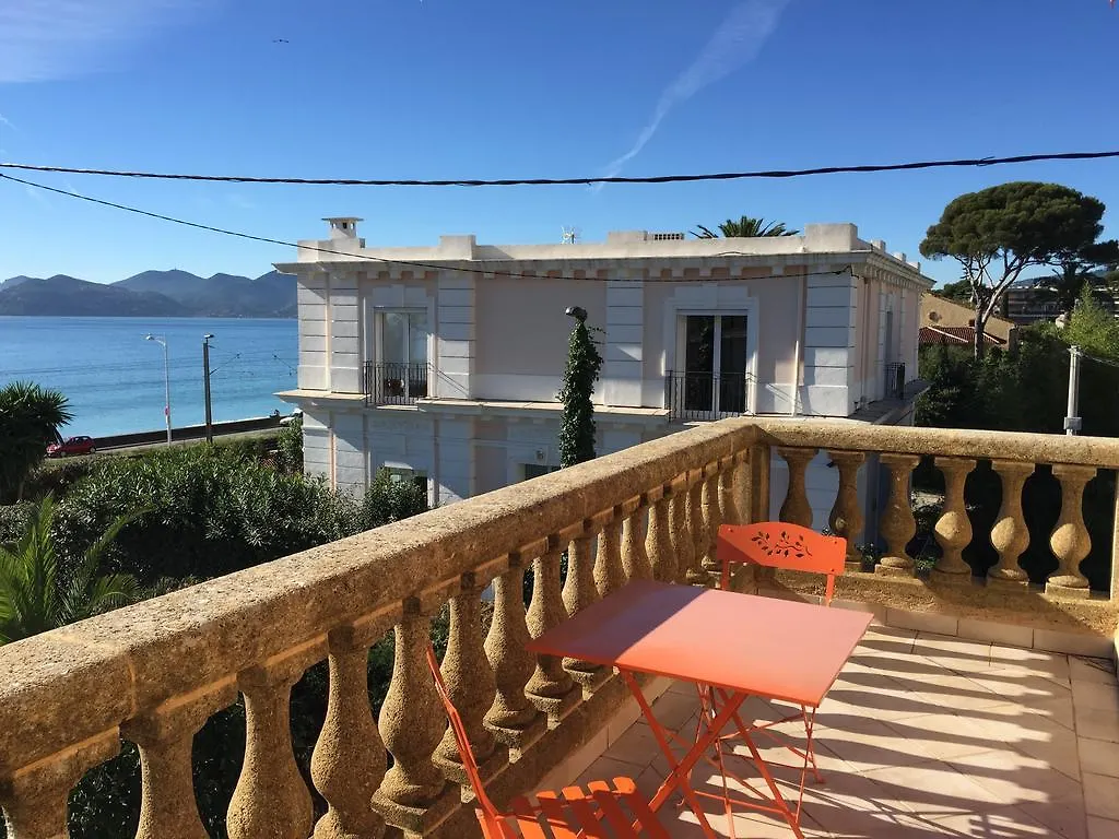 Villa Tricia Cannes 0*,  Francia